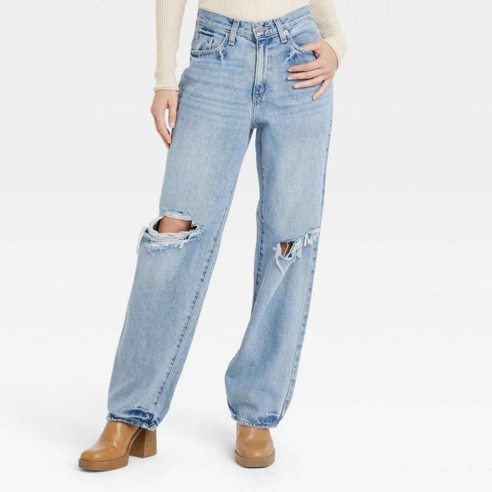 Universal Thread Women's Mid-Rise Baggy Jeans Clas Medium Wash